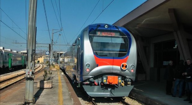 Treno regionale Benevento-Roma: «Ritardi fino a 370 minuti»