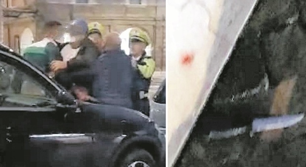 San Severino, coltellate in piazza per uno scherzo non gradito: «La polizia locale ha evitato una tragedia»