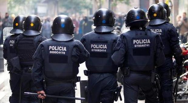 Terrorismo, maxi-blitz in Spagna: smantellata cellula jihadista, preparava attentato