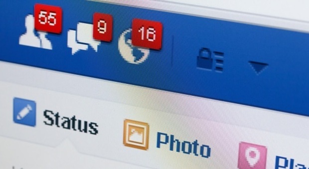 Facebook, status che si autodistruggono per post «senza peli sulla lingua»