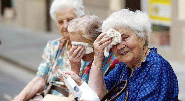 Anziani, sono loro le persone più a rischio in caso di temperature elevate