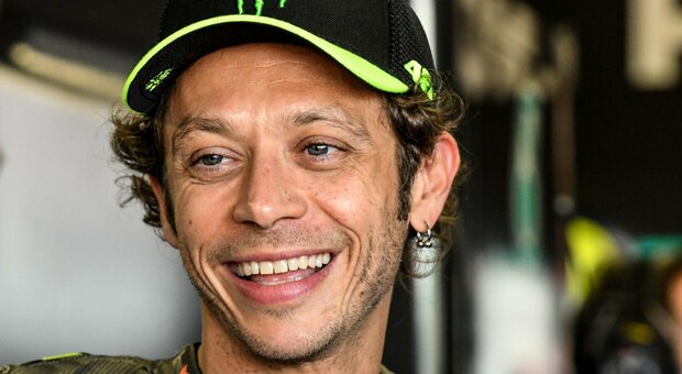 Valentino Rossi annuncia l'addio alla Moto Gp: «Smetto a fine stagione»