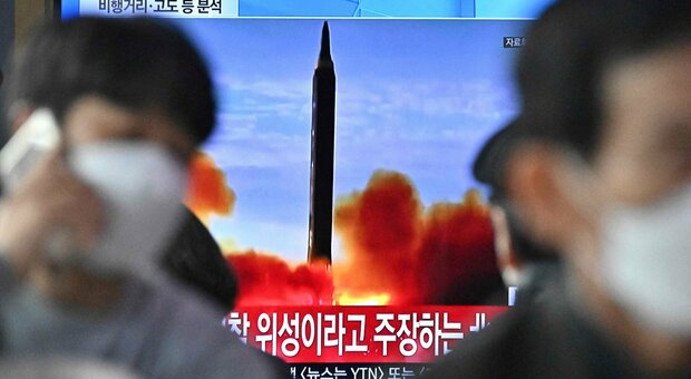 Corea del Nord lancia un missile balistico verso il Mar del Giappone, allarme Seul e Washington