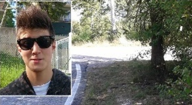 Mattia, 17 Anni, Si Schianta Con La Moto Da Enduro Contro Un Albero E ...