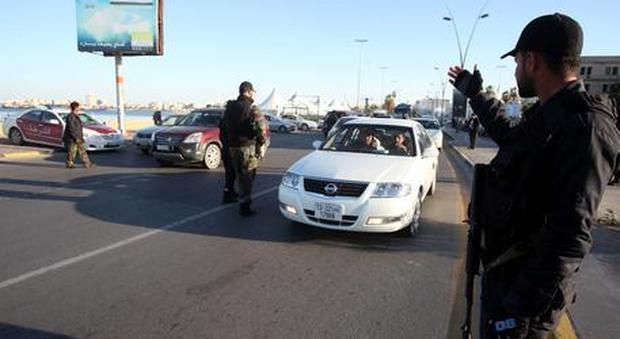 Tripoli, gente ha di nuovo paura: «Si spara ovunque, siamo nel caos»