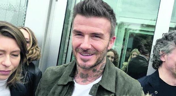 David Beckham sbarca alla Safilo, foto e autografi tra i dipendenti