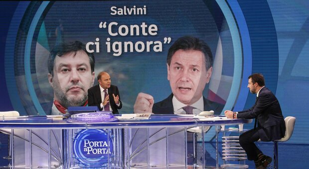 Salvini: «Serve condono edilizio, fiscale e tombale. Conte? Pronto a vederlo domani»