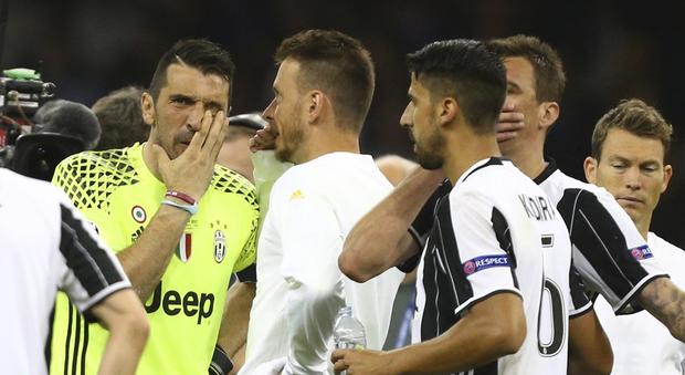 Juventus, le lacrime di Buffon: "Grande delusione, non ce ne va bene una"