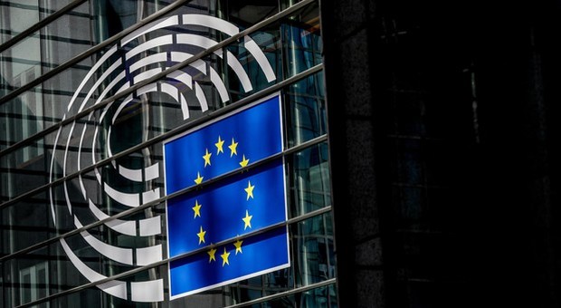 Minuto di silenzio al Parlamento Ue per vittime attentato Strasburgo