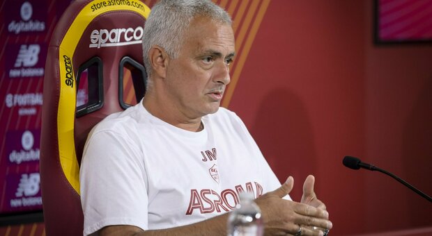 Mourinho: «Zaniolo? Spero resti. Vorrei un altro attaccante e Pinto lo sa»