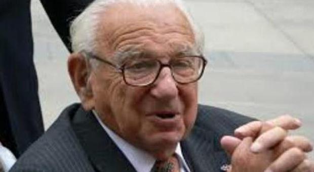 Morto a 106 anni Nicholas Winton: salvò 700 bambini ebrei dall'Olocausto