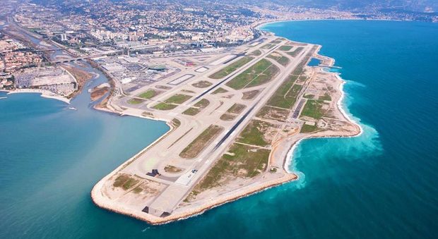 Atlantia e Adr vincono la gara per l'aeroporto di Nizza: offerta da 1,22 miliardi