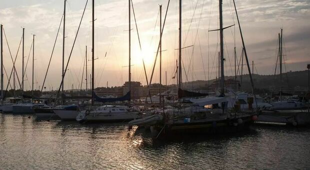 La Marina a Porto San Giorgio, polizza per coprire le spese