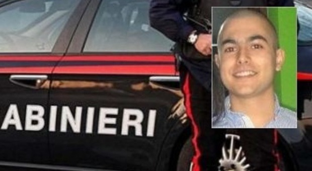 Gianluca, ucciso con una fucilata alla fermata a 19 anni. Stava aspettando il bus per la scuola