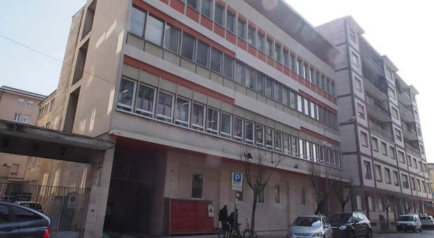 Negli uffici di via Torino sono scattati i controlli dei vicentini che ricevono il reddito di cittadinanza