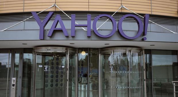 Yahoo hackerato: rubato un miliardo di dati personali degli utenti