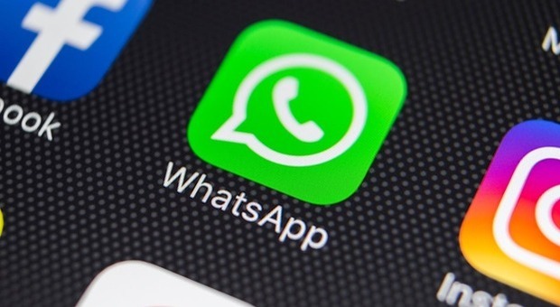WhatsApp e Instagram Down, i due social ok per un'ora: migliaia le segnalazioni