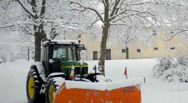 Italia sotto la neve, continua l'allerta gialla in nove regioni. La protezione civile: «Pericolo valanghe»