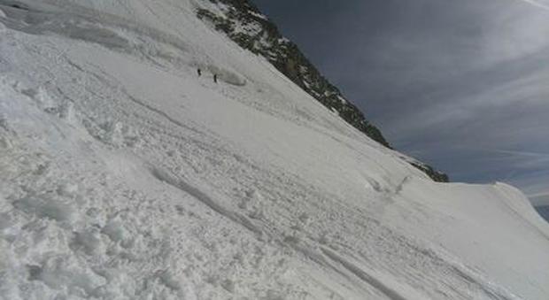 Cinque escursionisti morti tra Monte Bianco, Monte Rosa e Alpi Bernesi