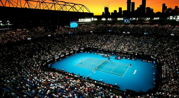 Covid, in Australia in 4.000 sugli spalti per gli Open di tennis: «Quasi tutti senza mascherina»