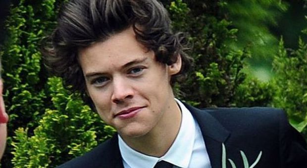 Harry Styles compie 21 anni: per il leader degli One Direction mega festa a Hollywood con la nuova fiamma Nadine Leopold