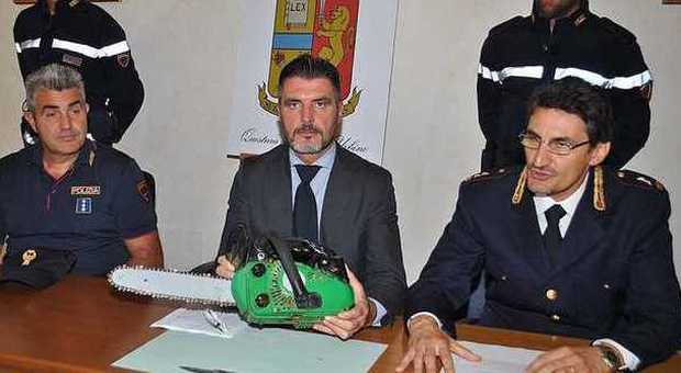 Botte, coltelli e motoseghe nel racket delle elemosine Raffica di arresti e richieste di esplusione a Pesaro