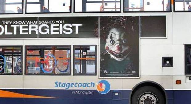 Manchester, la pubblicità del clown cattivo terrorizza i bambini: 19 denunce