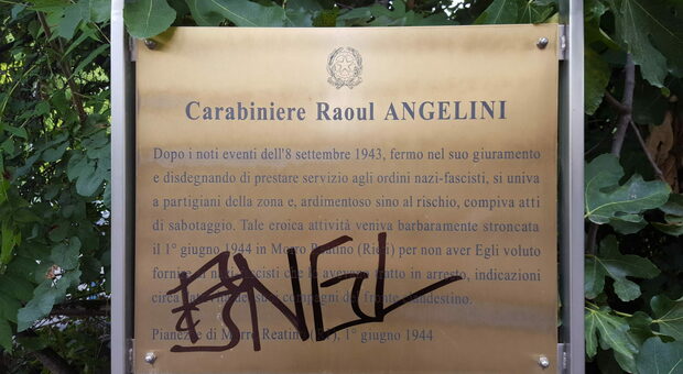 Vandalizzata la targa in ricordo del partigiano Raoul Angelini