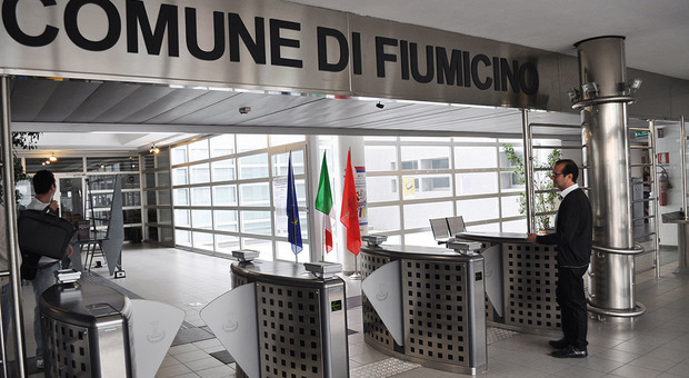 Fiumicino, blitz di Casapound contro il sindaco Montino