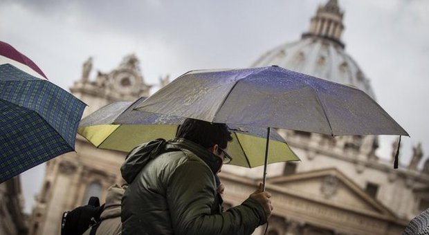 Allerta meteo su Roma e Lazio: previsti grandine, vento e temporali