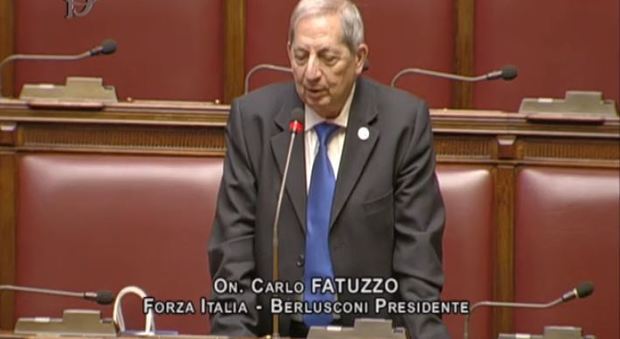 Il sorprendente intervento del deputato Fatuzzo nell'aula di Montecitorio: «Grazie Roma» GUADA IL VIDEO
