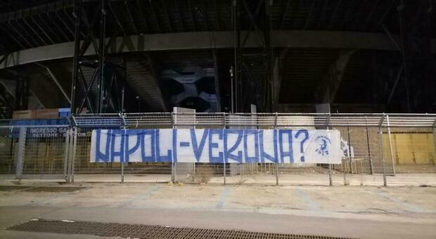 Napoli-Verona è l'incubo dei tifosi: città tappezzata da striscioni azzurri