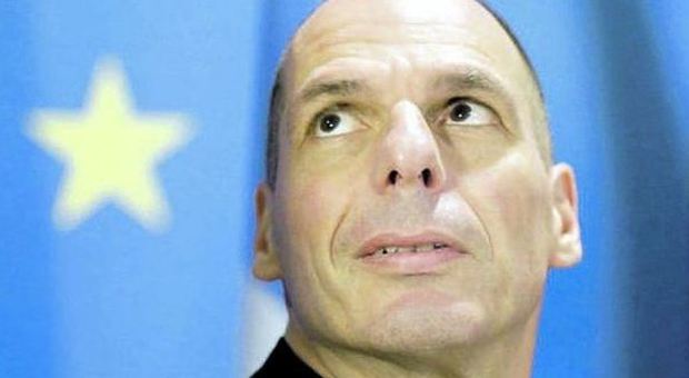 E Varoufakis lancia la sfida al leader: «Alexis, io non avrei ceduto alla Troika»
