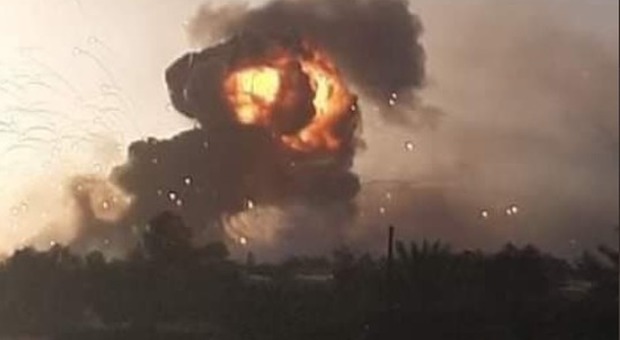 Libia, raid di Haftar a Misurata: esplosioni vicino all'ospedale militare italiano