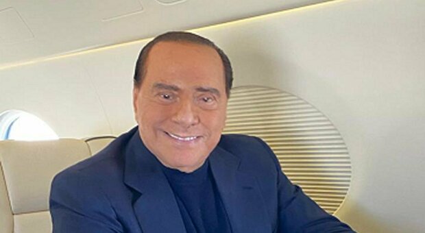 Forza Italia, Berlusconi lancia la convention a Napoli: «Non si parlerà soltanto di Sud»