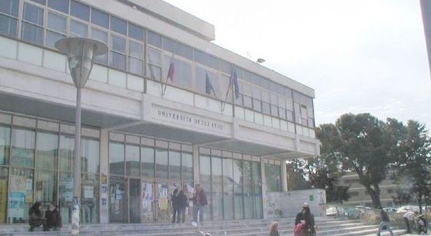 Università del Salento, l'ultimatum del rettore: «Il direttore lo scelgo io»