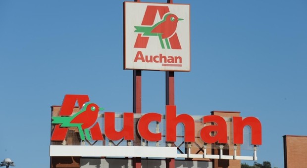 Auchan cede 21 punti vendita in Francia: 723 dipendenti coinvolti