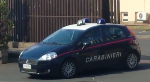 Roma, agli arresti domiciliari va in palestra: in manette
