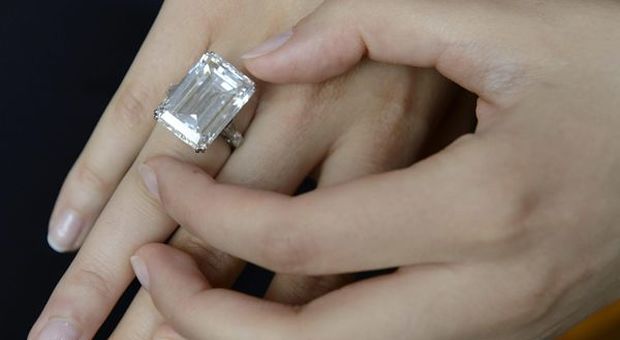 Truffa diamanti, Unicredit rimborsa una pensionata