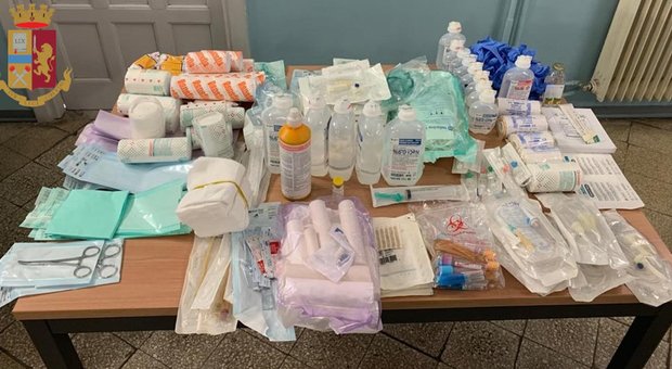 Coronavirus Roma, arrestato infermiere del pronto soccorso: aveva rubato materiale sanitario dell'ospedale
