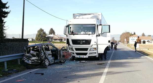 Le immagini dell'incidente a Piazzola sul Brenta