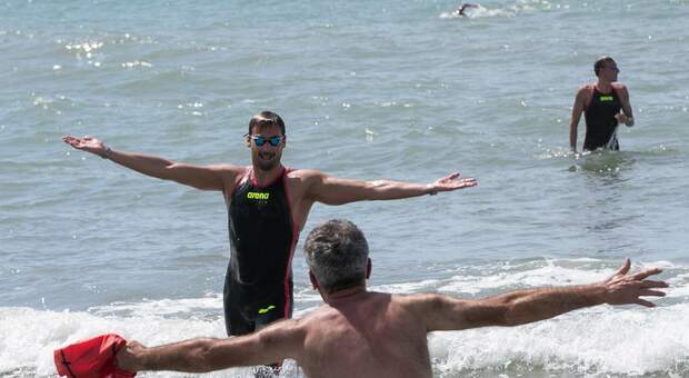 Europei di nuoto, Acerenza trascina l'Italia: oro nella staffetta 4x1250 mista. Marsaglia e Tocci d'argento nel sincro dai 3 metri