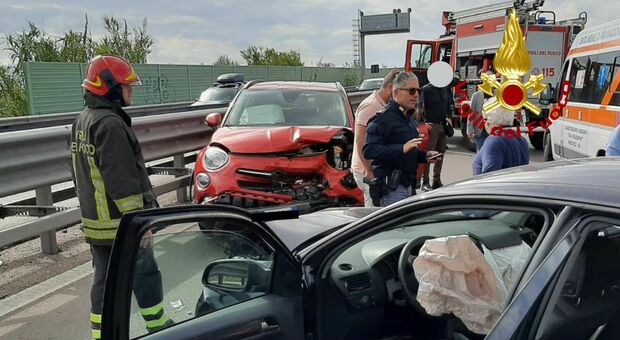 Contromano in tangenziale, poi l'incidente: caos e traffico in tilt sulla Ovest a Lecce