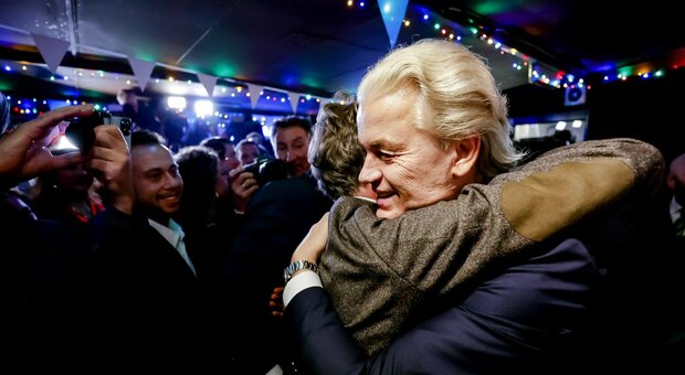 Elezioni in Olanda, l'estrema destra di Geert Wilders in testa: «Non possiamo più essere ignorati»