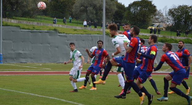 Un attacco del Castelfidardo durante una partita del girone F di Serie D