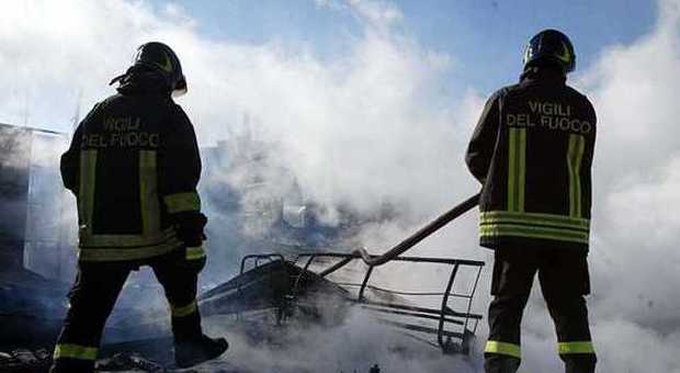 In fiamme appartamento a Oriolo Romano evacuate numerose famiglie