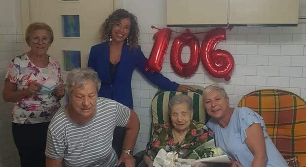 Zia Maria”, 106 anni tra pasta sfoglia e aneddoti. Il sindaco: «Ma che grande forza ha...»