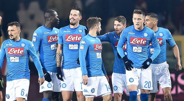 Napoli in vetta, De Laurentiis: «Felice per Hamsik e la squadra»
