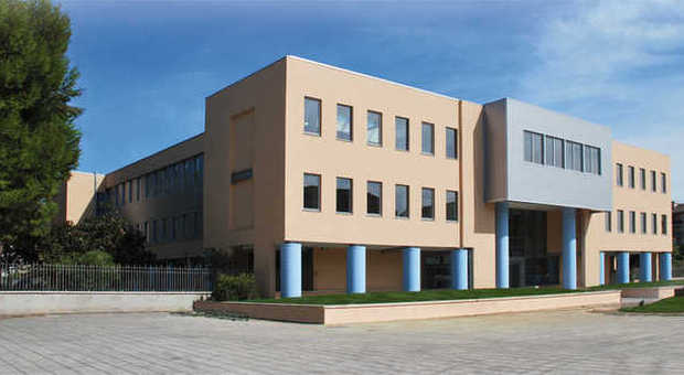 San Benedetto, oggi s'inaugura la nuova scuola media Curzi
