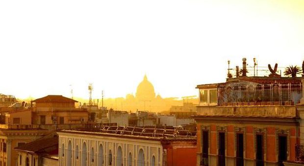 Avete foto del cielo di Roma che volete condividere? inviatecele a redazioneweb@ilmessaggero.it